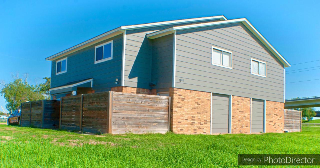 Cool & Comfy Condo! Family Friendly! Колидж Стейшън Екстериор снимка